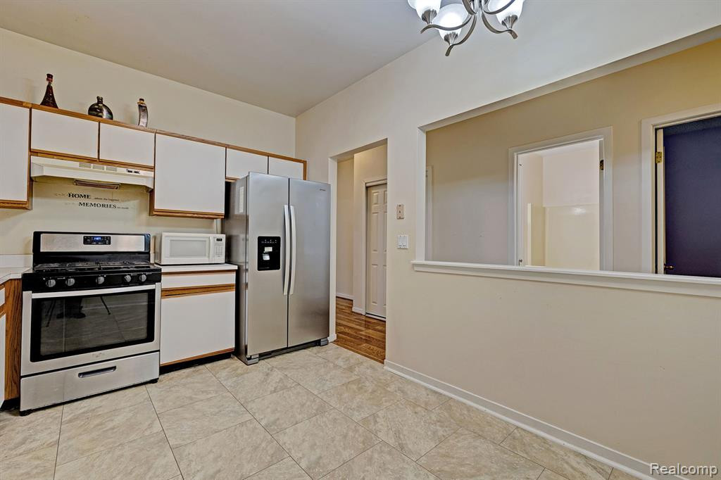 41872 CANTEBURY Drive, Novi, MI 48377 — Photo 5