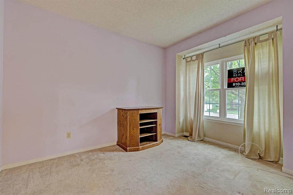 41872 CANTEBURY Drive, Novi, MI 48377 — Photo 9