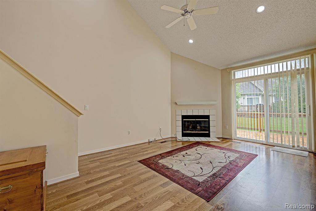 41872 CANTEBURY Drive, Novi, MI 48377 — Photo 21