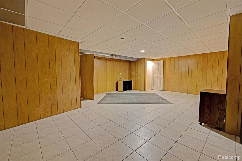 41872 CANTEBURY Drive, Novi, MI 48377 — Photo 29
