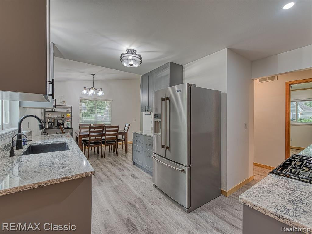 389 MAPLE GROVE Street, Whitmore Lake, MI 48189 — Photo 8