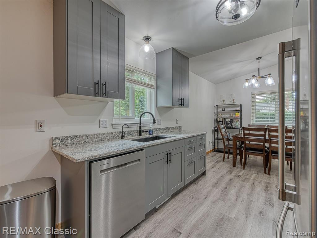 389 MAPLE GROVE Street, Whitmore Lake, MI 48189 — Photo 9
