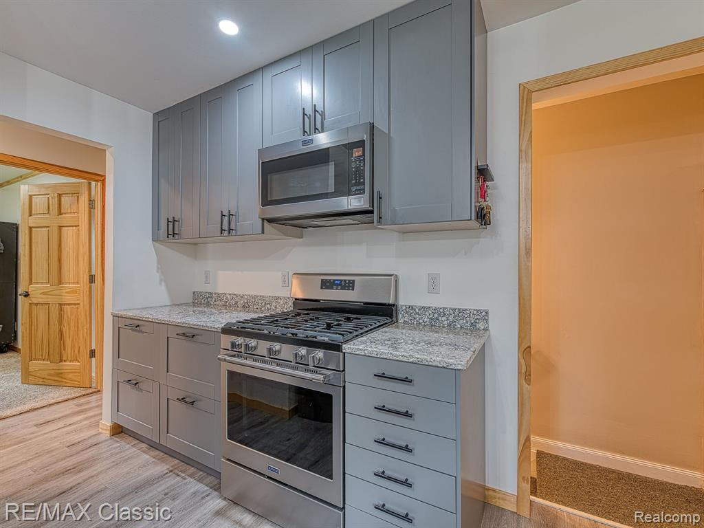 389 MAPLE GROVE Street, Whitmore Lake, MI 48189 — Photo 10