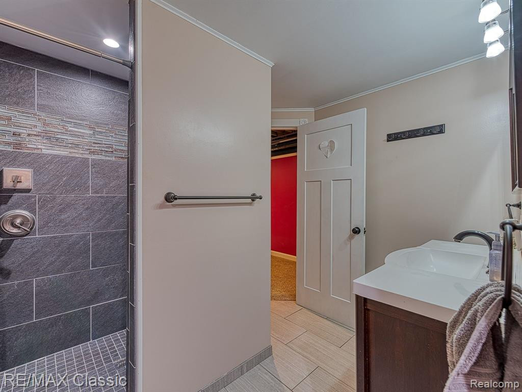 389 MAPLE GROVE Street, Whitmore Lake, MI 48189 — Photo 22