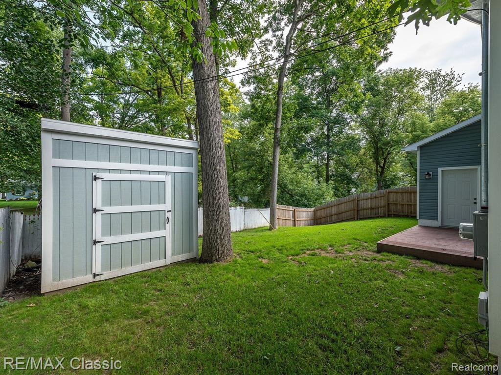 389 MAPLE GROVE Street, Whitmore Lake, MI 48189 — Photo 27