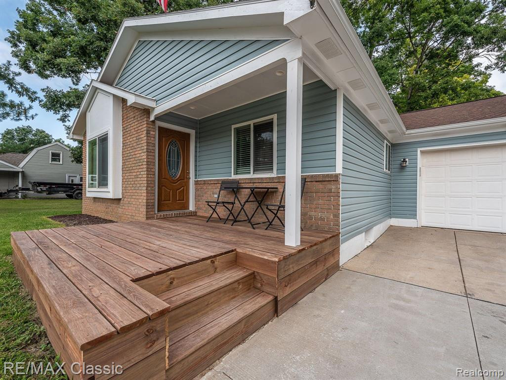 389 MAPLE GROVE Street, Whitmore Lake, MI 48189 — Photo 32
