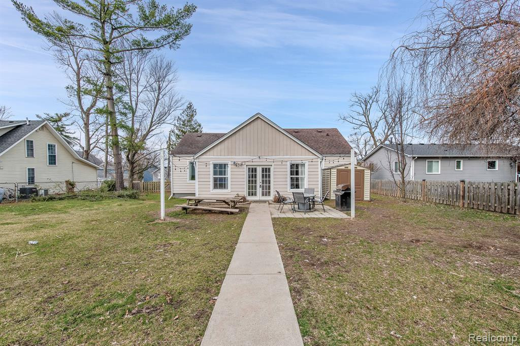 138 N NORTH SHORE Drive, Lake Orion, MI 48362 — Photo 3