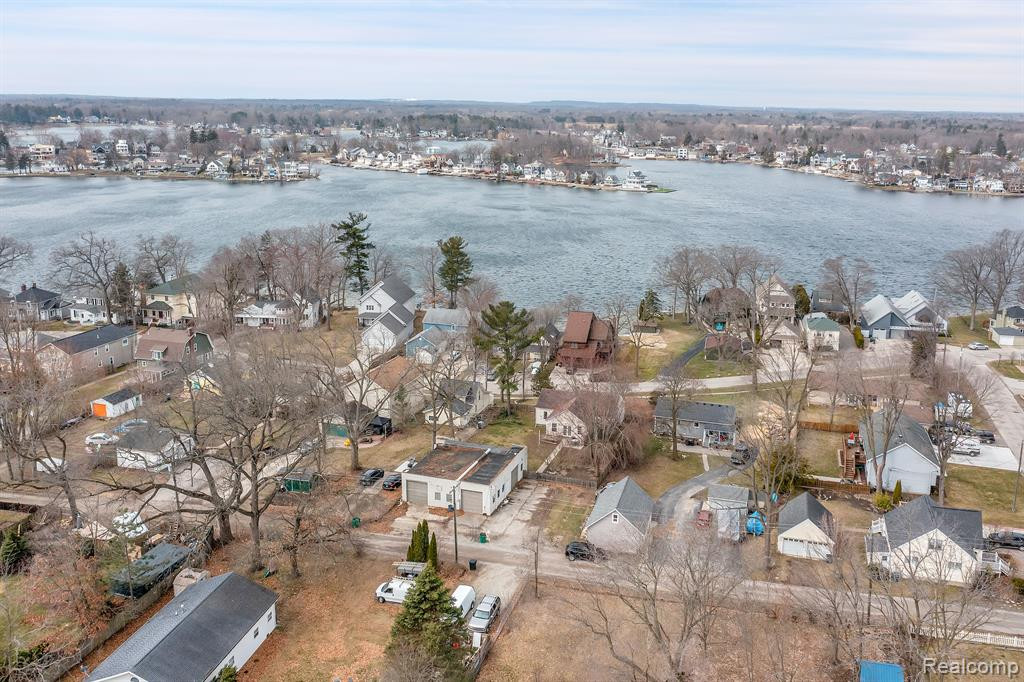 138 N NORTH SHORE Drive, Lake Orion, MI 48362 — Photo 6