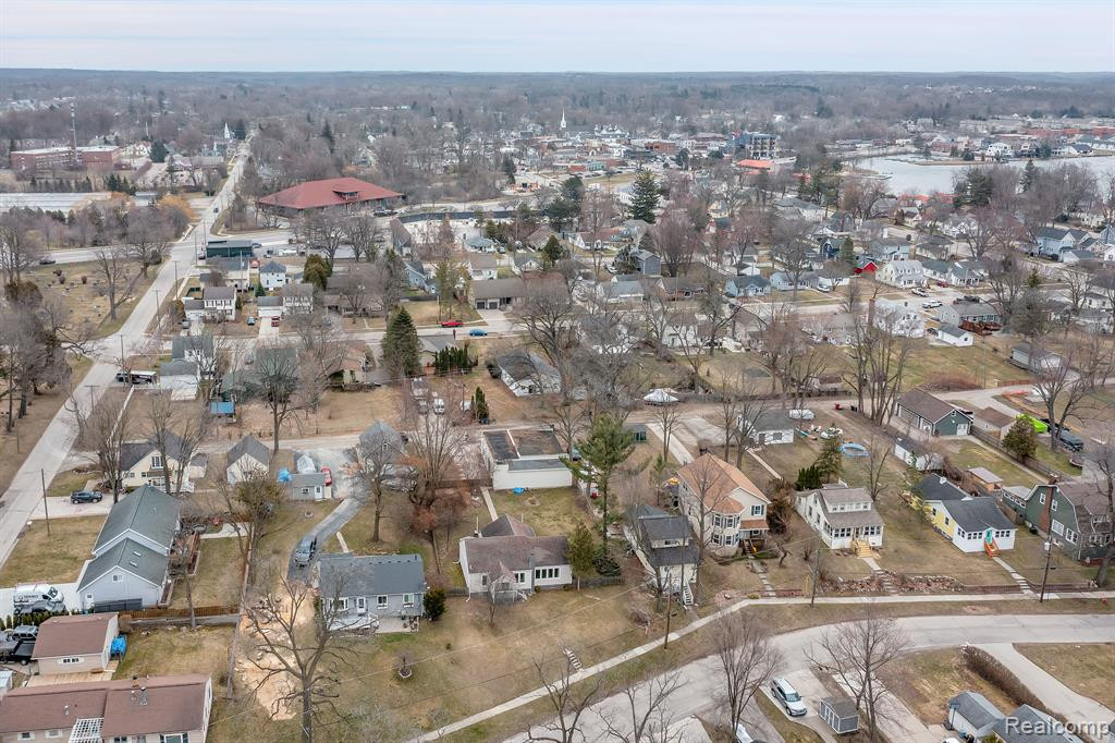 138 N NORTH SHORE Drive, Lake Orion, MI 48362 — Photo 9