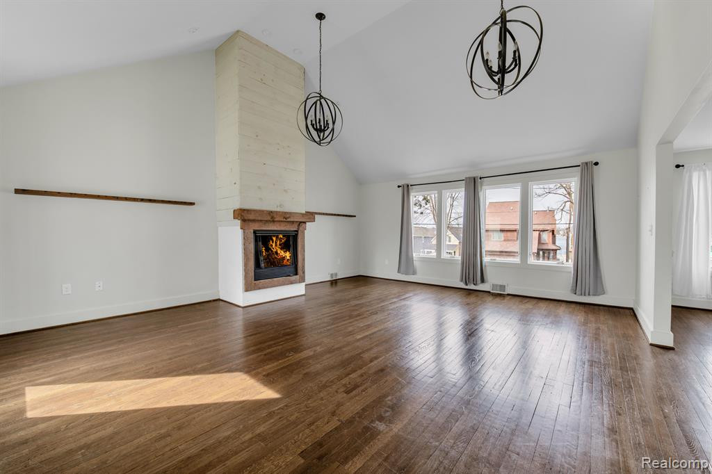 138 N NORTH SHORE Drive, Lake Orion, MI 48362 — Photo 10