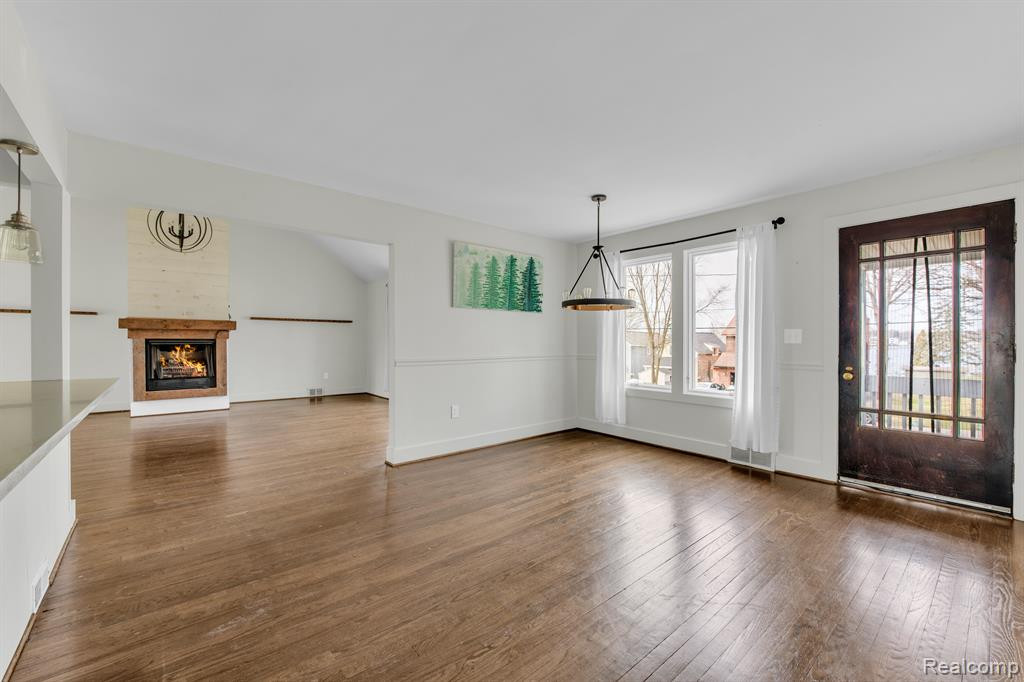 138 N NORTH SHORE Drive, Lake Orion, MI 48362 — Photo 14