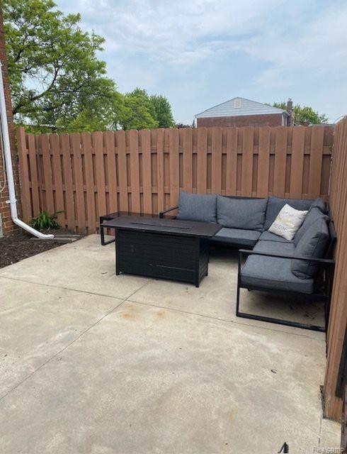 4824 MANSFIELD Avenue, Royal Oak, MI 48073 — Photo 2