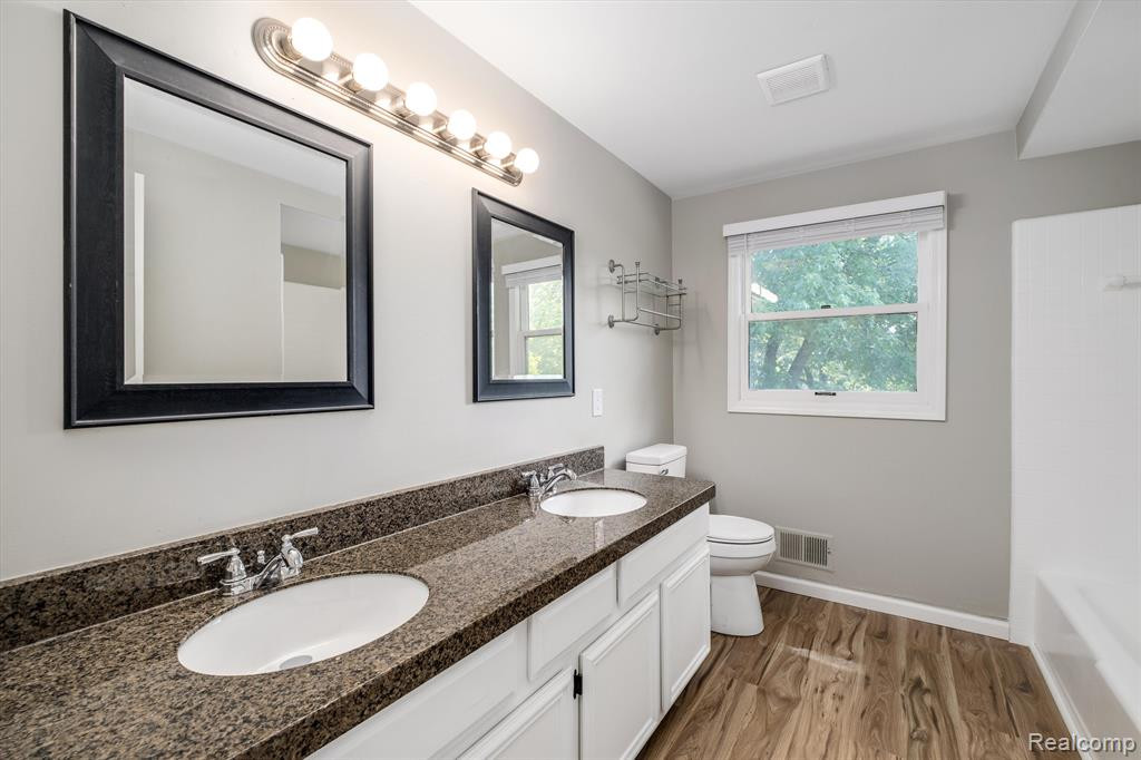 16944 BRADNER Road, Northville, MI 48168 — Photo 21