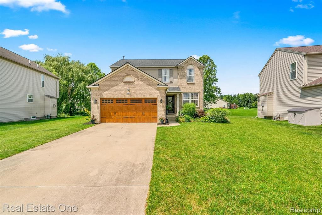9965 W AVONDALE Circle, Ypsilanti, MI 48198 — Photo 2