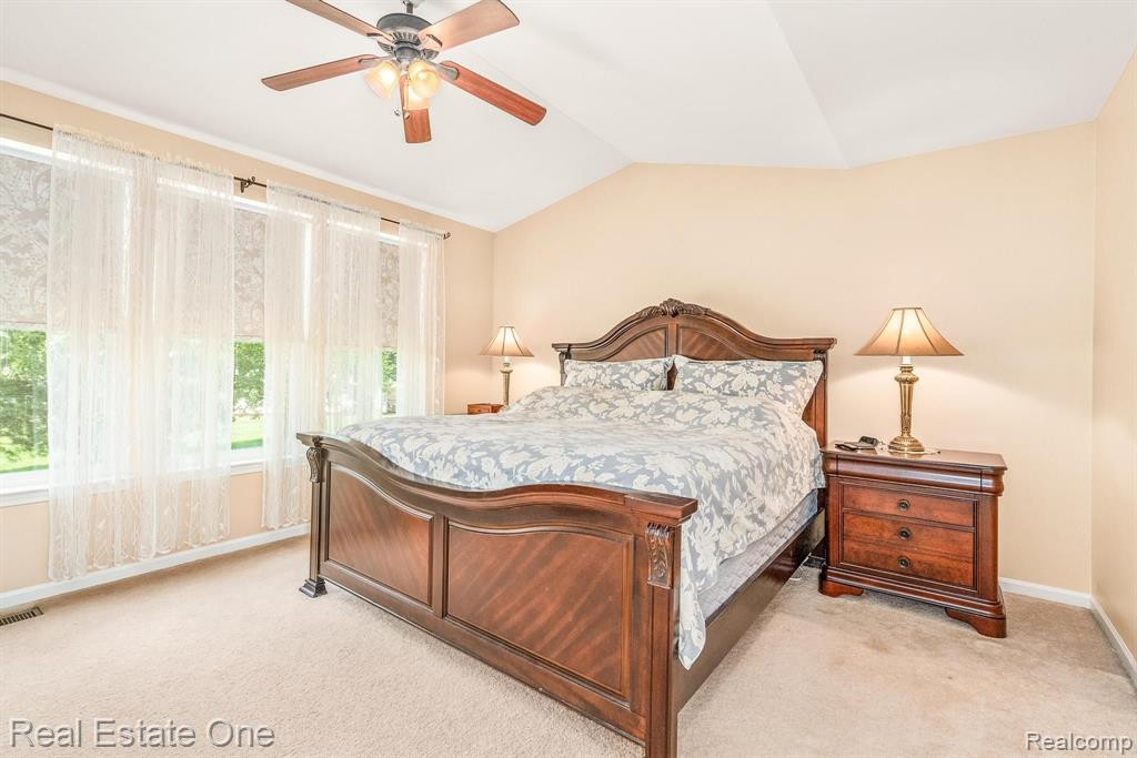 9965 W AVONDALE Circle, Ypsilanti, MI 48198 — Photo 36