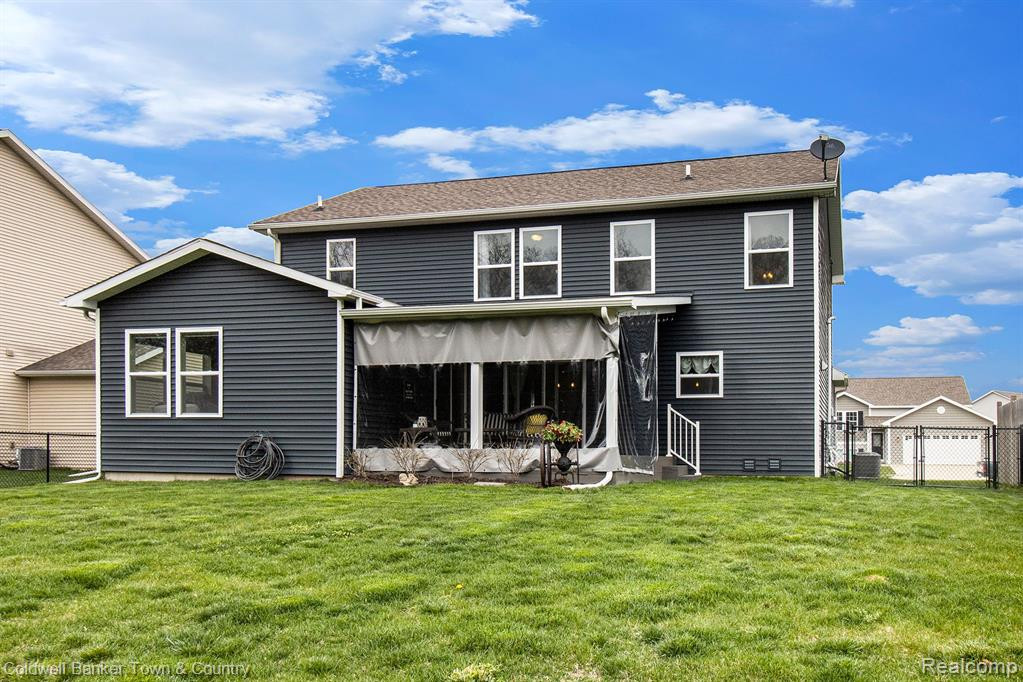 3610 AMBER OAKS Drive, Howell, MI 48855 — Photo 5