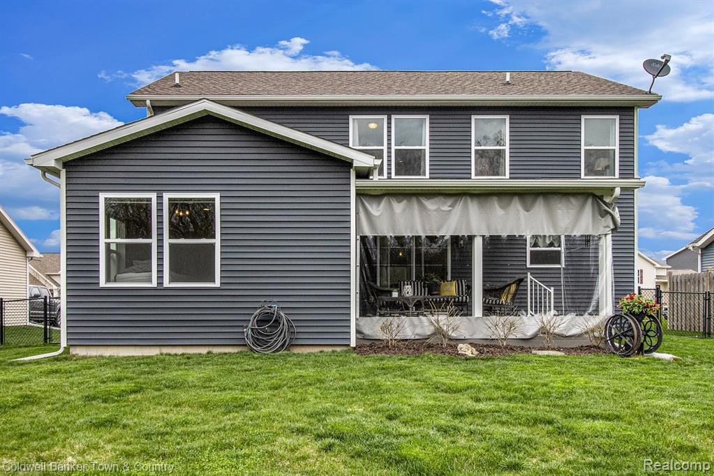 3610 AMBER OAKS Drive, Howell, MI 48855 — Photo 6