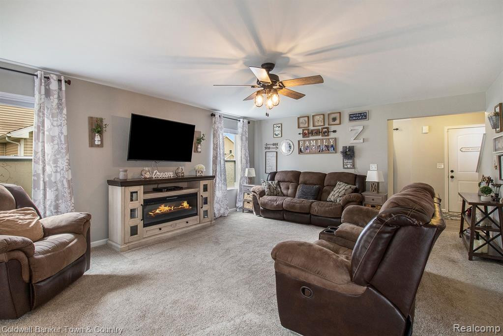 3610 AMBER OAKS Drive, Howell, MI 48855 — Photo 18