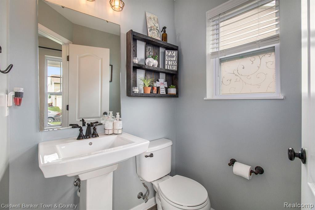 3610 AMBER OAKS Drive, Howell, MI 48855 — Photo 27