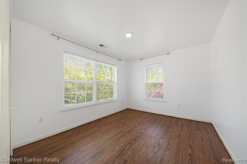 4155 BERKELEY Avenue, Canton, MI 48188 — Photo 20