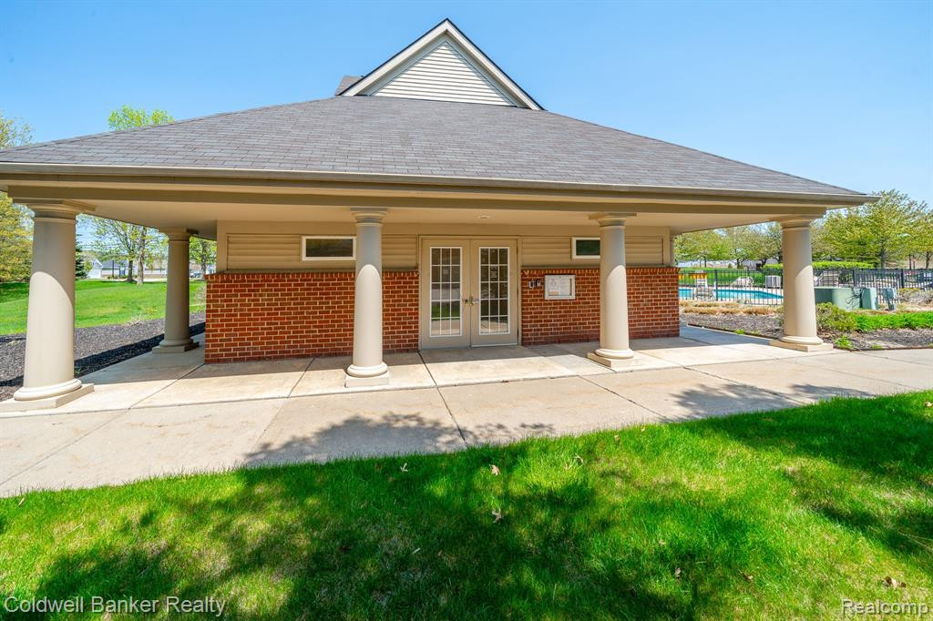 4155 BERKELEY Avenue, Canton, MI 48188 — Photo 28
