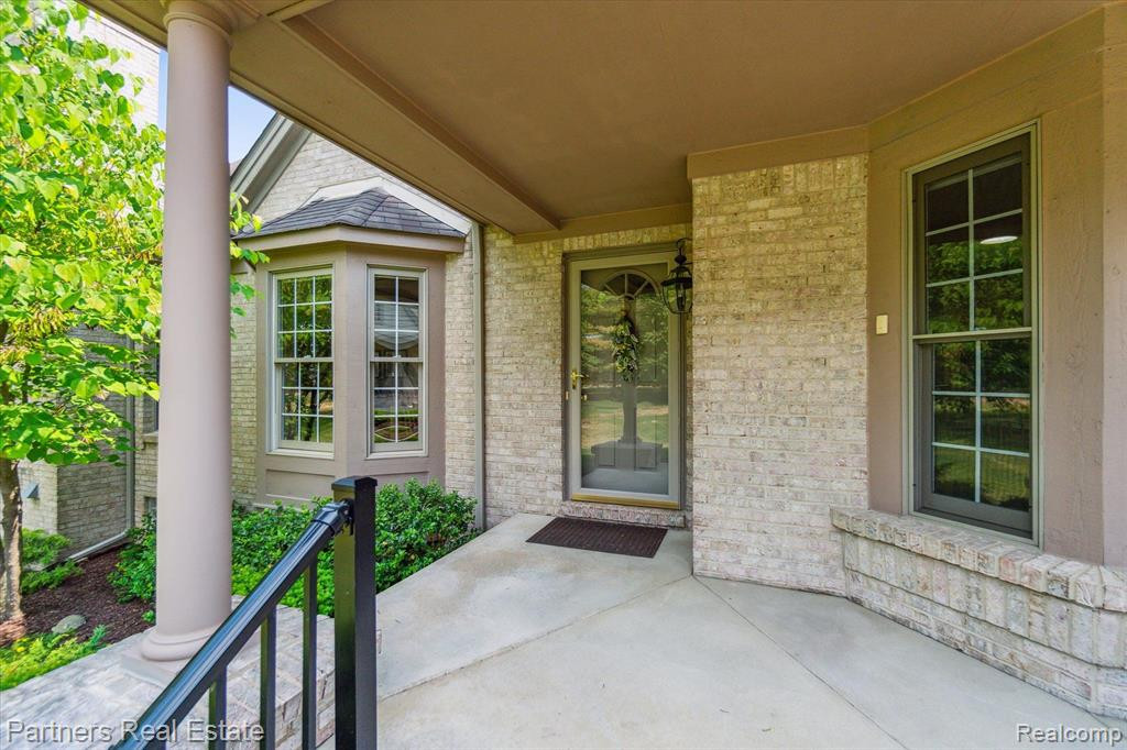 7570 WOODWIND Court, Brighton, MI 48116 — Photo 5
