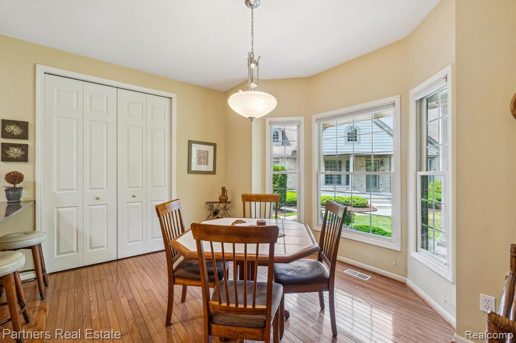 7570 WOODWIND Court, Brighton, MI 48116 — Photo 15
