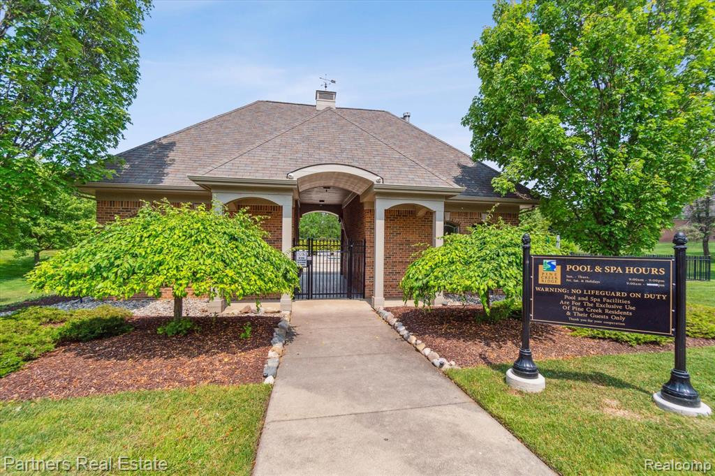 7570 WOODWIND Court, Brighton, MI 48116 — Photo 51
