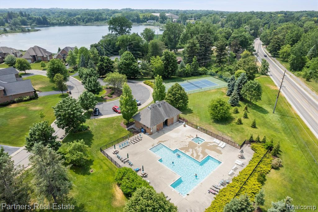 7570 WOODWIND Court, Brighton, MI 48116 — Photo 52