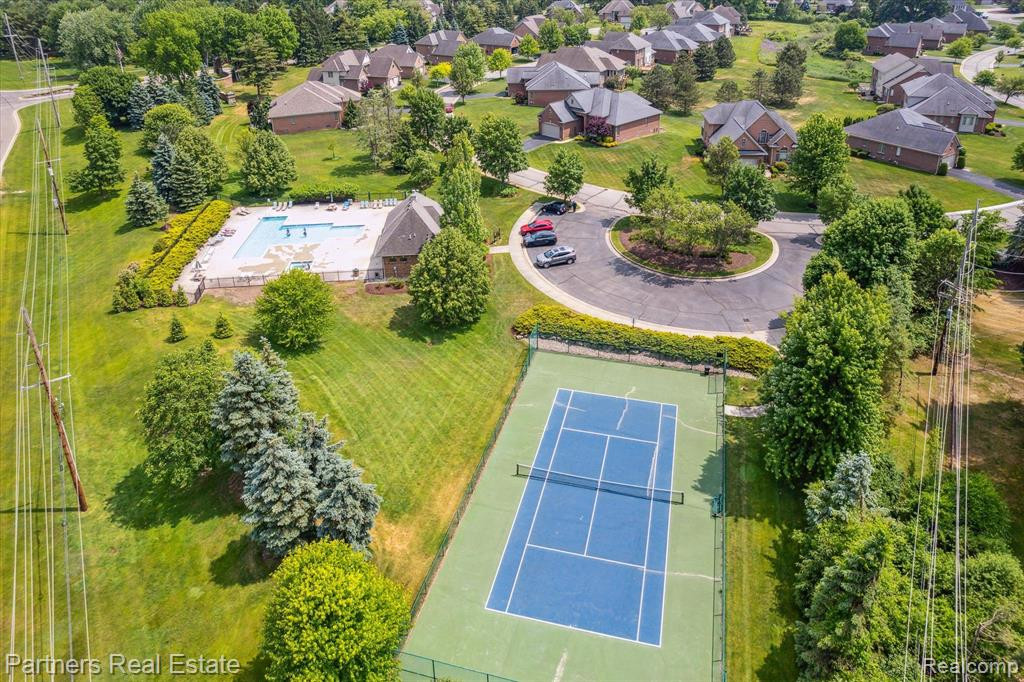 7570 WOODWIND Court, Brighton, MI 48116 — Photo 53
