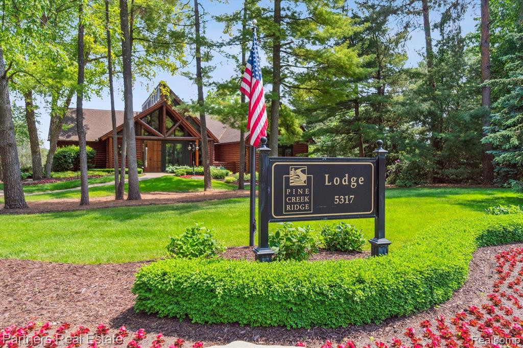 7570 WOODWIND Court, Brighton, MI 48116 — Photo 55