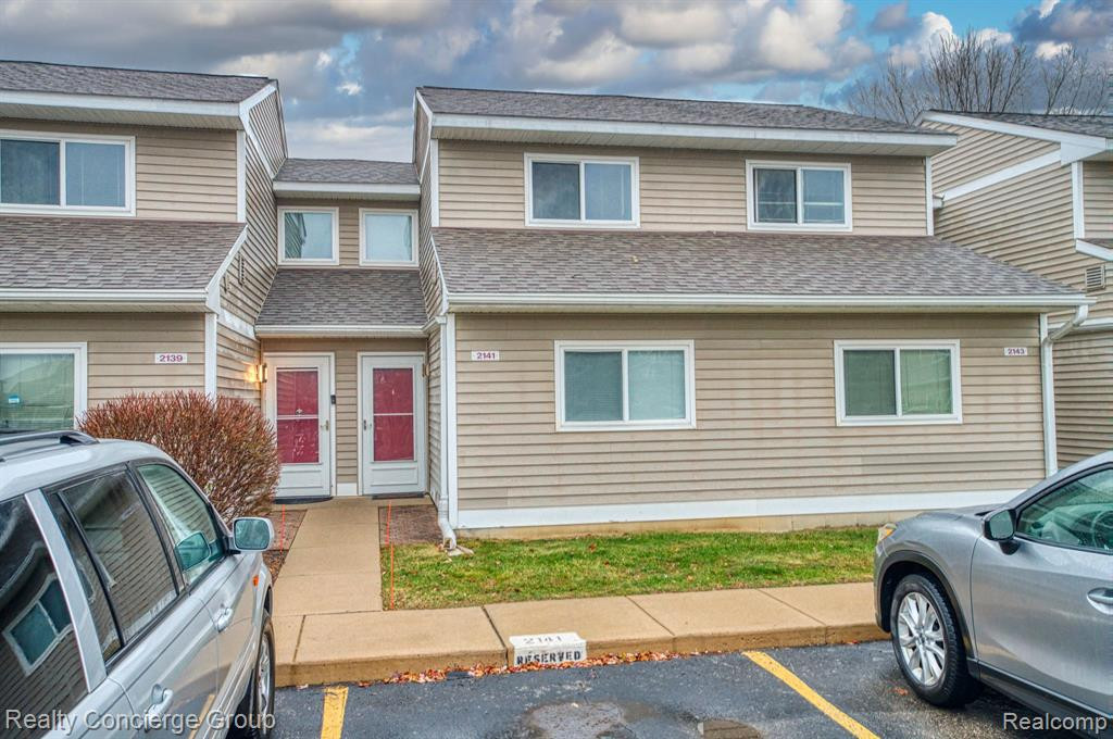 2141 STONE SCHOOL Circle, Ann Arbor, MI 48108 — front exterior