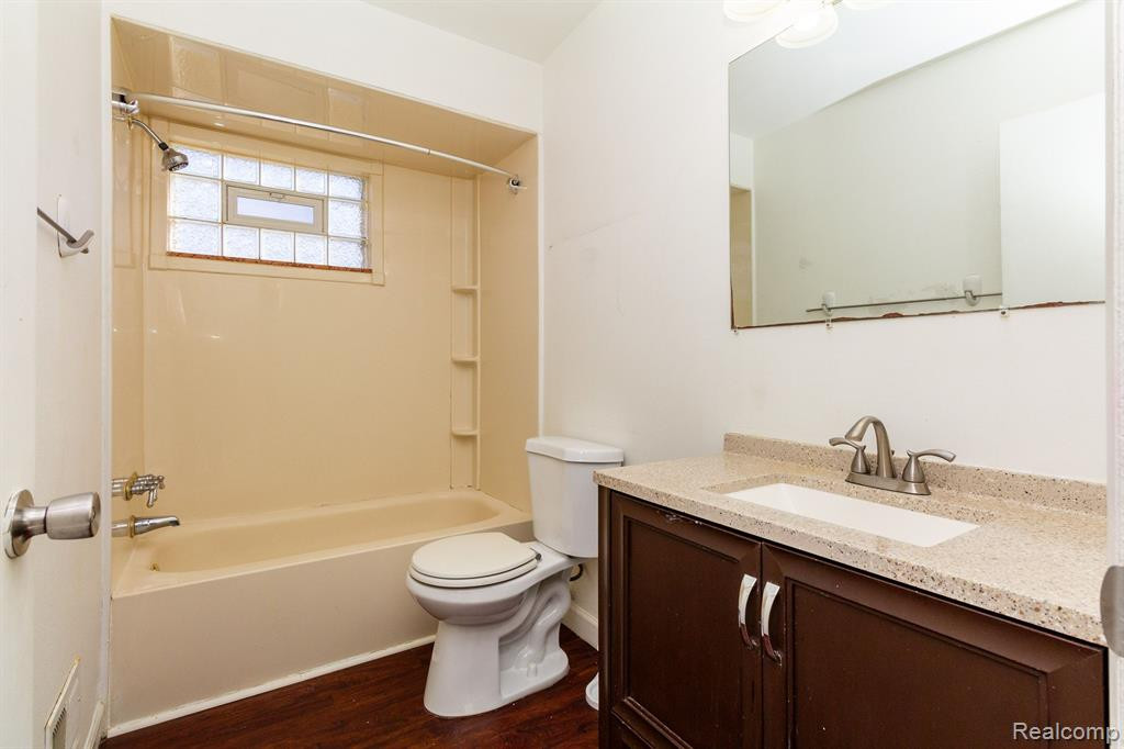 18644 KINLOCH Street, Redford, MI 48240 — Photo 7