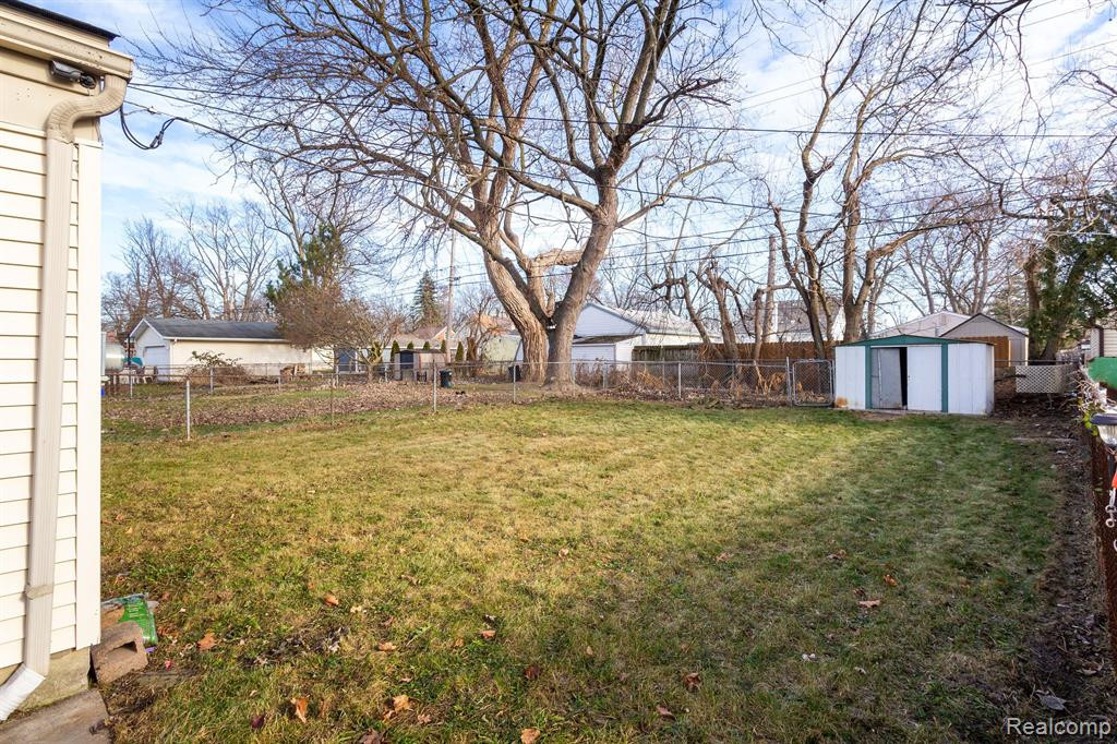 18644 KINLOCH Street, Redford, MI 48240 — Photo 10