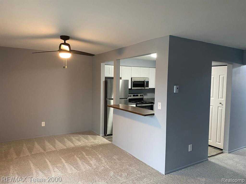 7442 WOODVIEW Street, 4, Westland, MI — Photo 5