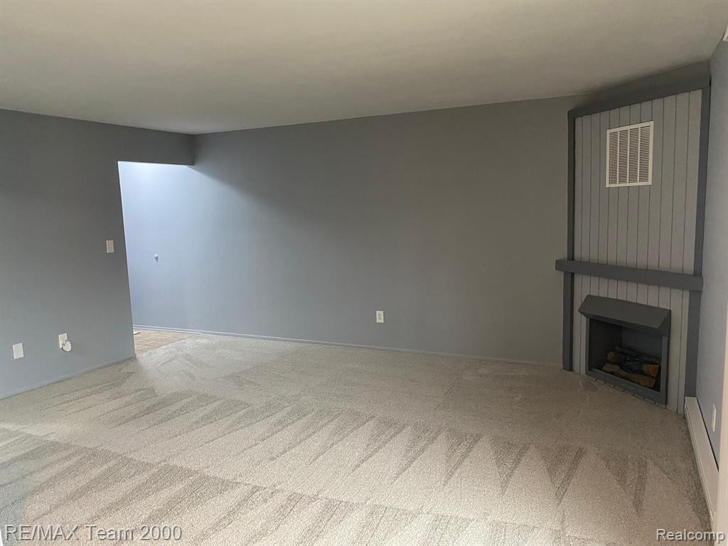 7442 WOODVIEW Street, 4, Westland, MI — Photo 7