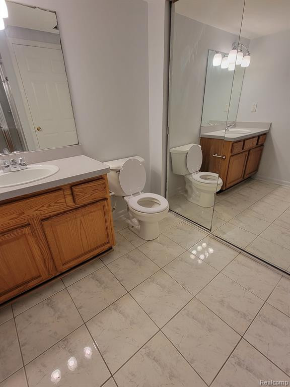 8956 E HARDWOOD Drive N, Belleville, MI 48111 — Photo 23