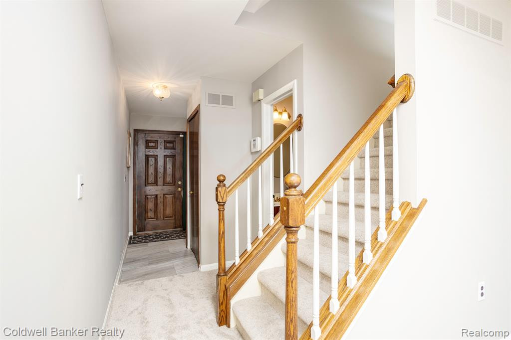 24548 BASHIAN Drive, Novi, MI — Photo 6