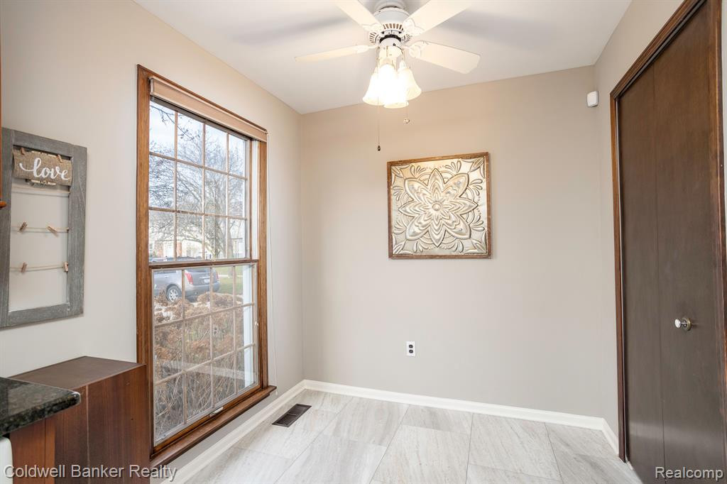 24548 BASHIAN Drive, Novi, MI — Photo 12