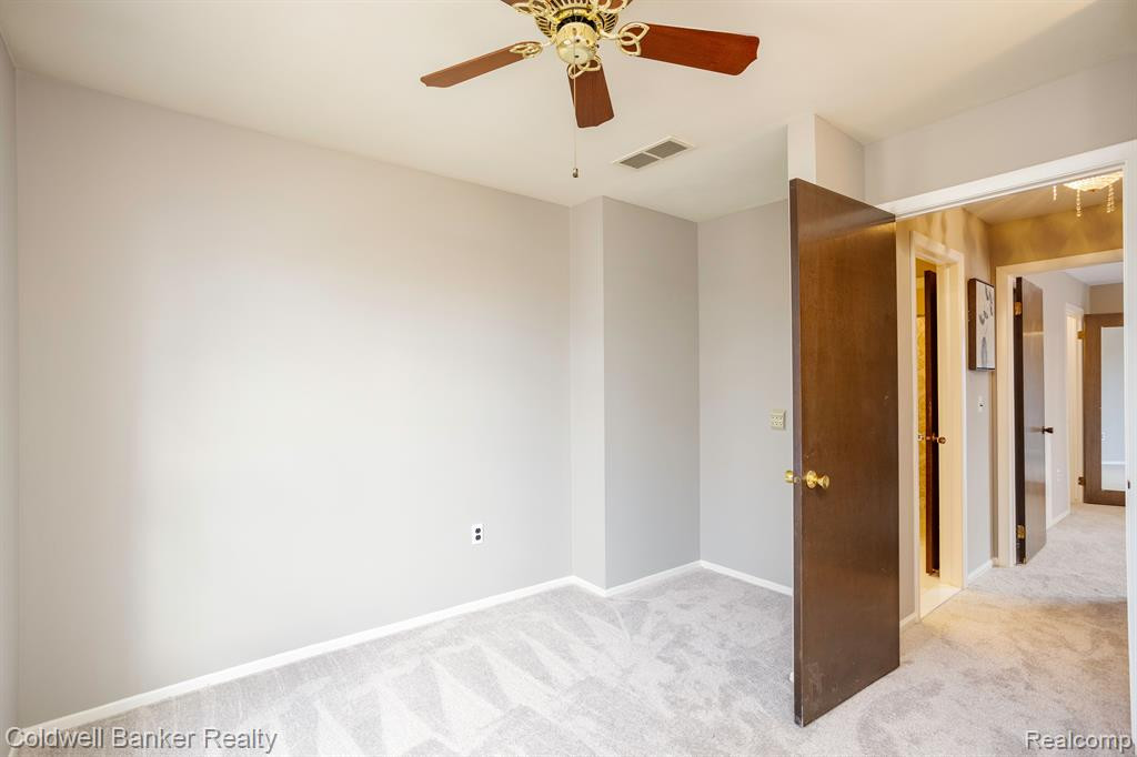 24548 BASHIAN Drive, Novi, MI — Photo 21