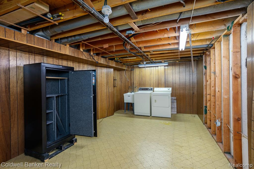 24548 BASHIAN Drive, Novi, MI — Photo 28