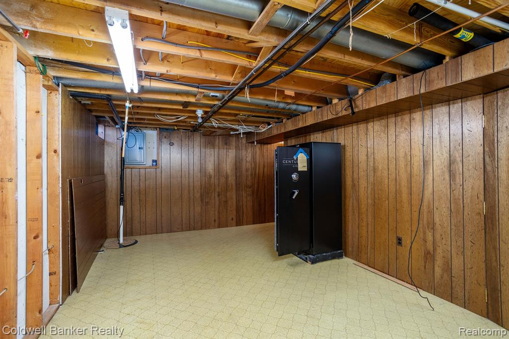 24548 BASHIAN Drive, Novi, MI — Photo 29