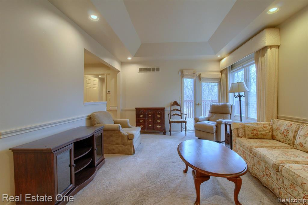 21396 MAGNOLIA, Farmington Hills, MI 48336 — Photo 8