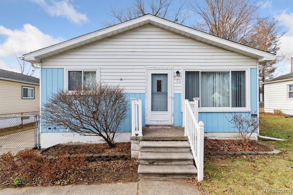 571 BAGLEY Avenue, Ypsilanti, MI 48198 — front exterior