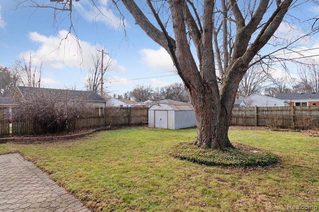 571 BAGLEY Avenue, Ypsilanti, MI 48198 — Photo 34