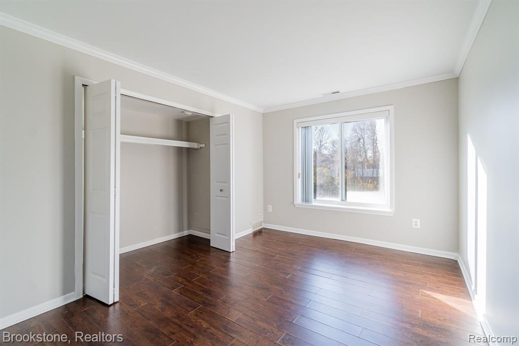 44467 SAVERY Drive, Canton, MI 48187 — Photo 14