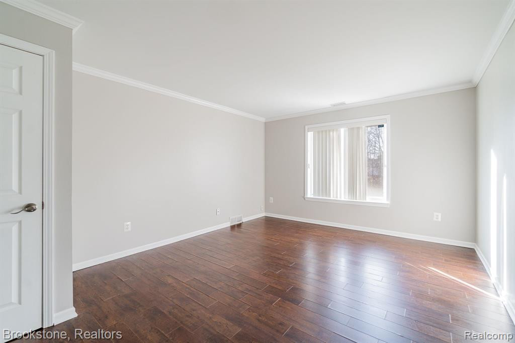 44467 SAVERY Drive, Canton, MI 48187 — Photo 16