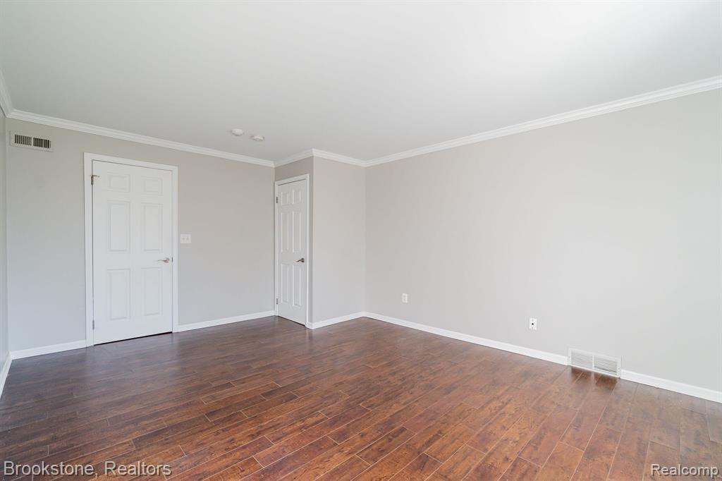 44467 SAVERY Drive, Canton, MI 48187 — Photo 17