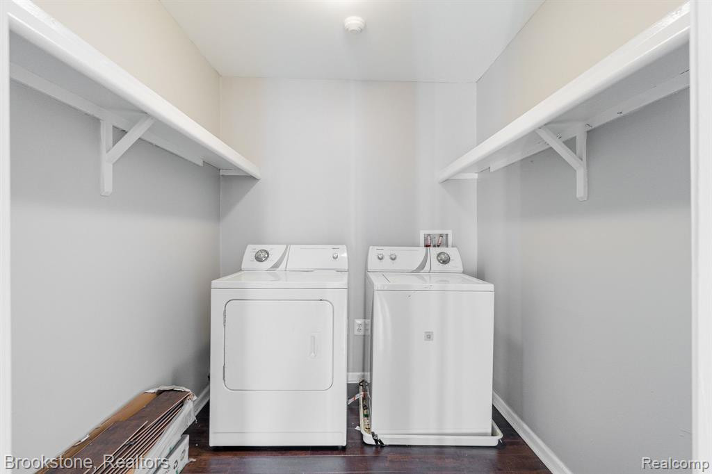 44467 SAVERY Drive, Canton, MI 48187 — Photo 18
