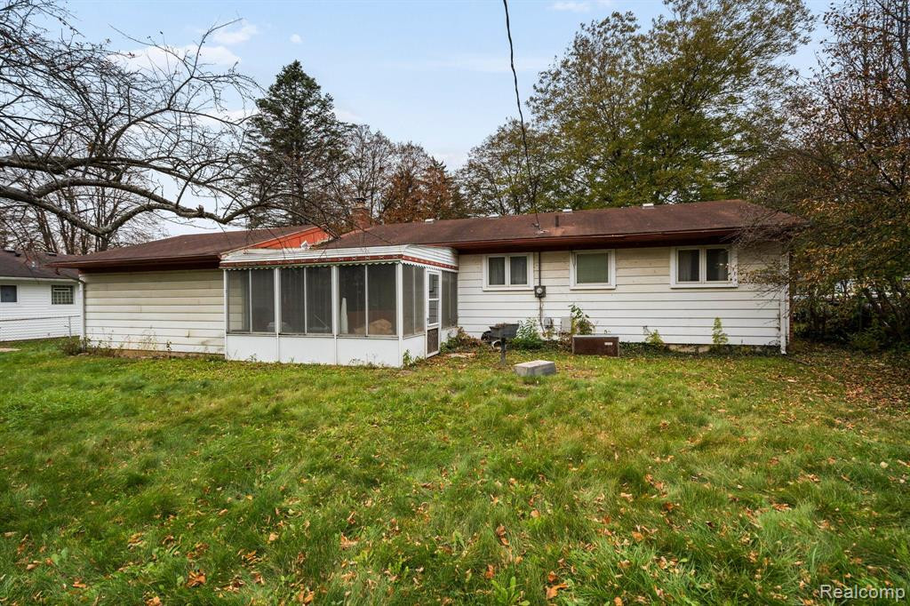 3445 FERNWOOD Avenue, Ann Arbor, MI 48108 — Photo 16